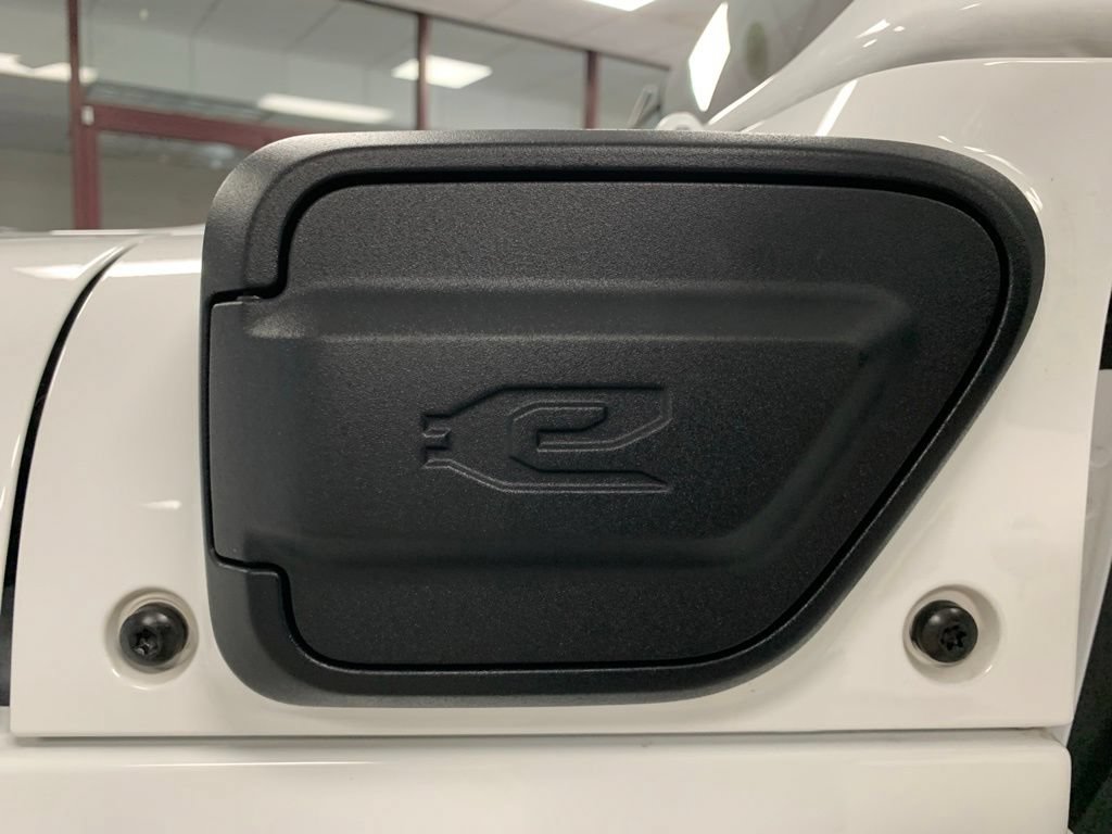 Certified 2024 Jeep Wrangler High Altitude AWD/4WD image 9