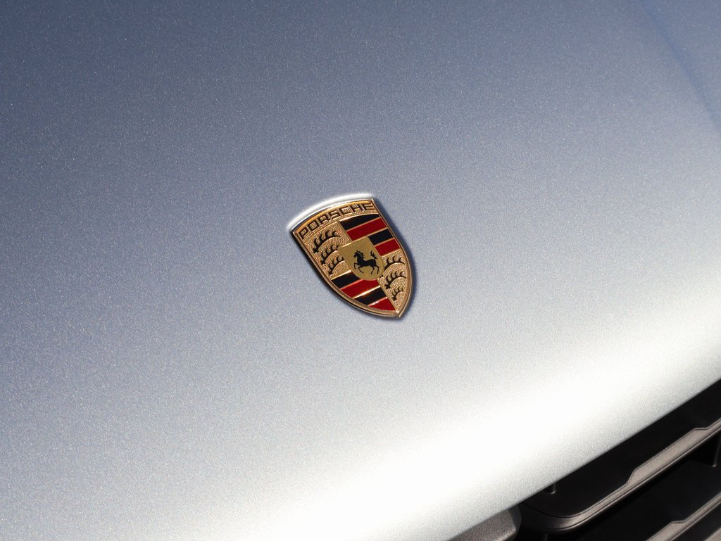 Certified 2026 Porsche Macan Turbo AWD/4WD image 13