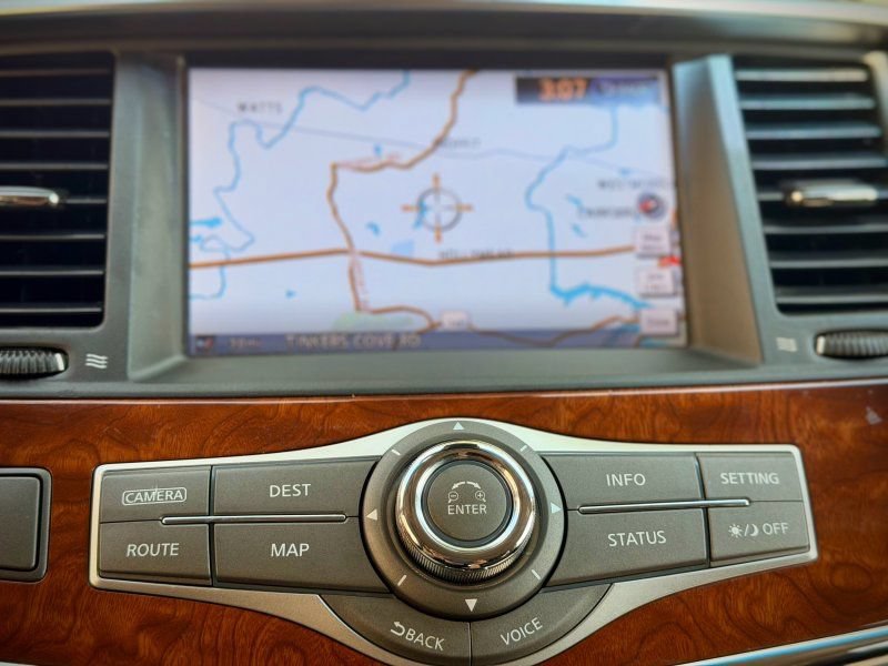 Used 2016 INFINITI QX80 4WD w/ Deluxe Technology Package image 15