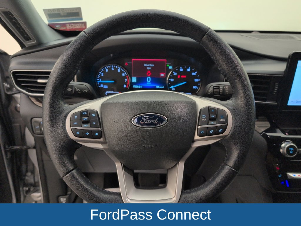 Used 2022 Ford Explorer Limited w/ Equipment Group 301A RWD image 35