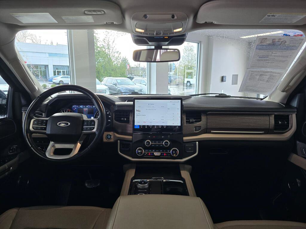 Used 2024 Ford Expedition Limited image 25