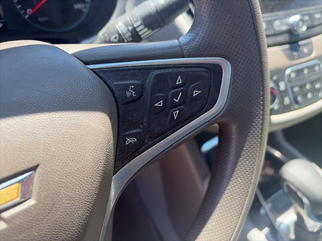 Used 2022 Chevrolet Malibu LT image 14