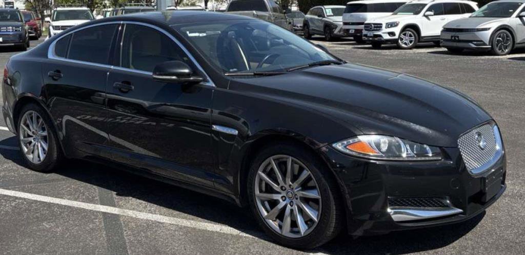 Used 2012 Jaguar XF image 1