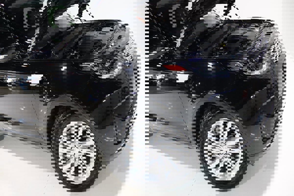 Used 2018 Land Rover Discovery HSE image 70