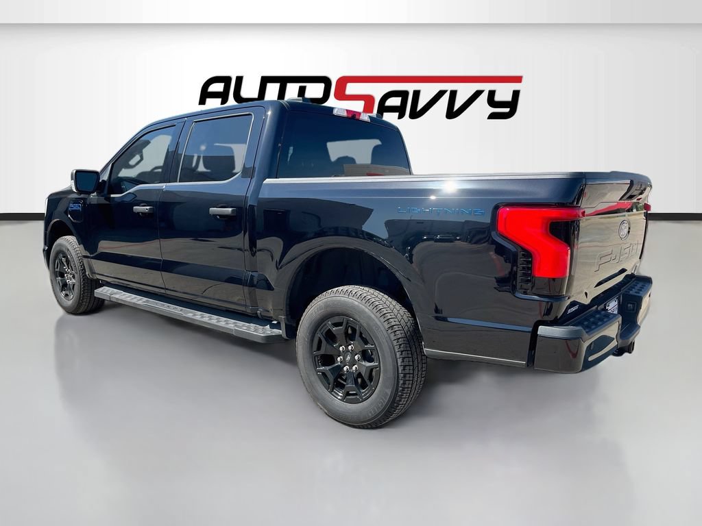 Used 2025 Ford F150 Lightning XLT AWD/4WD image 5