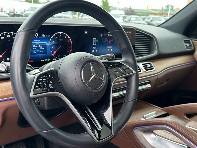Used 2025 Mercedes-Benz GLE 450 4MATIC w/ AMG Line Exterior image 17