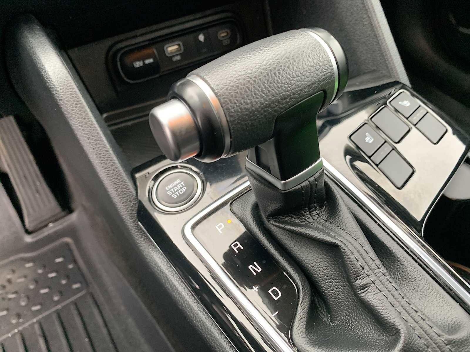 Used 2023 Kia Sportage EX image 16