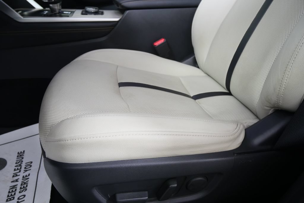 Used 2024 MAZDA CX-90 3.3 Turbo w/ Premium Package AWD/4WD image 11