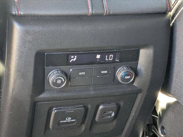 Used 2023 Chevrolet Traverse RS image 16