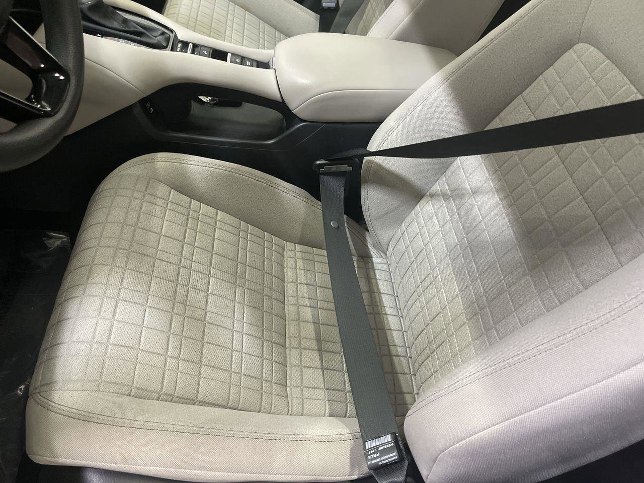 Certified 2025 Honda HR-V LX image 11