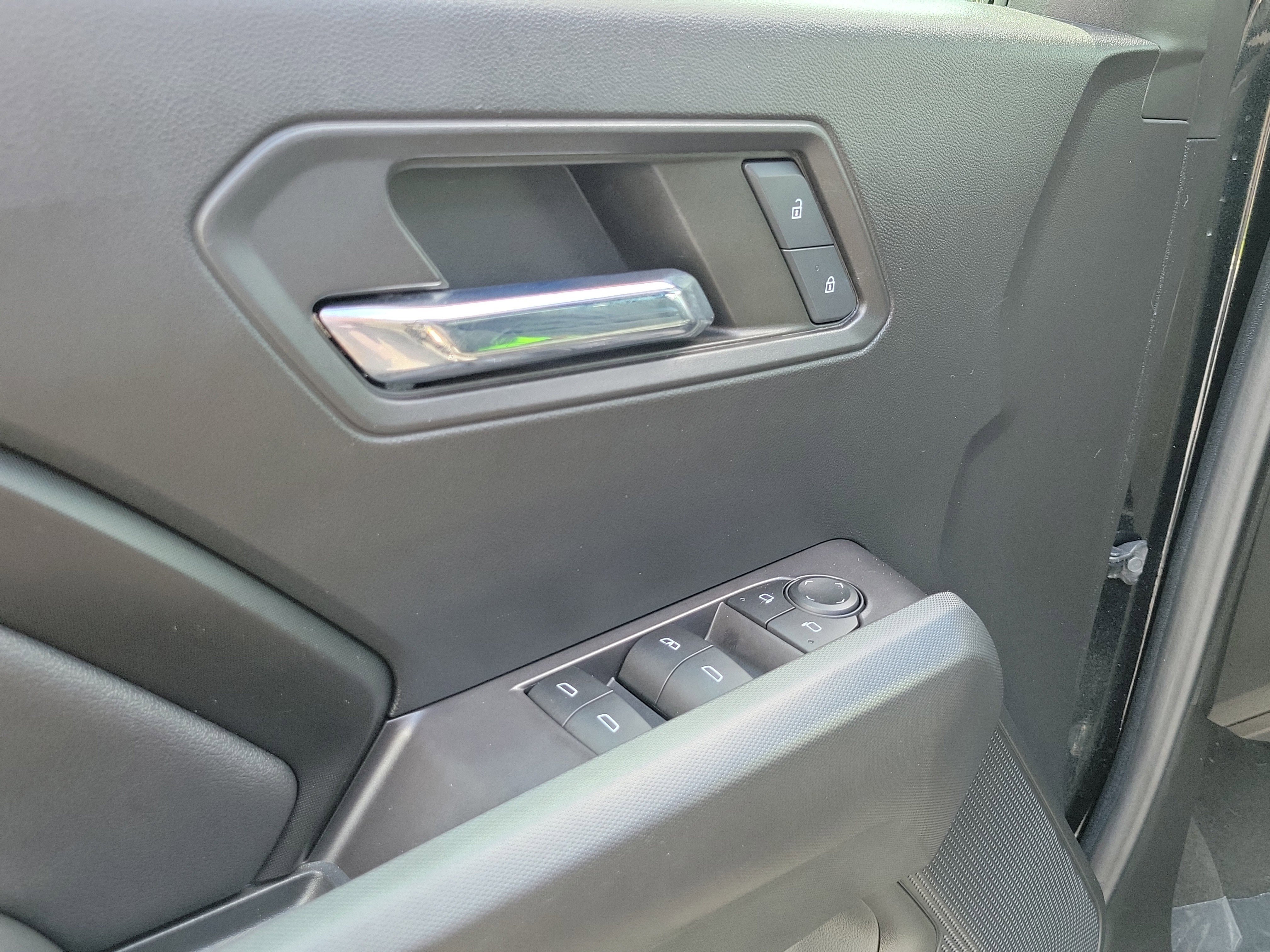 Used 2023 Chevrolet Colorado LT w/ LT Convenience Package II image 20