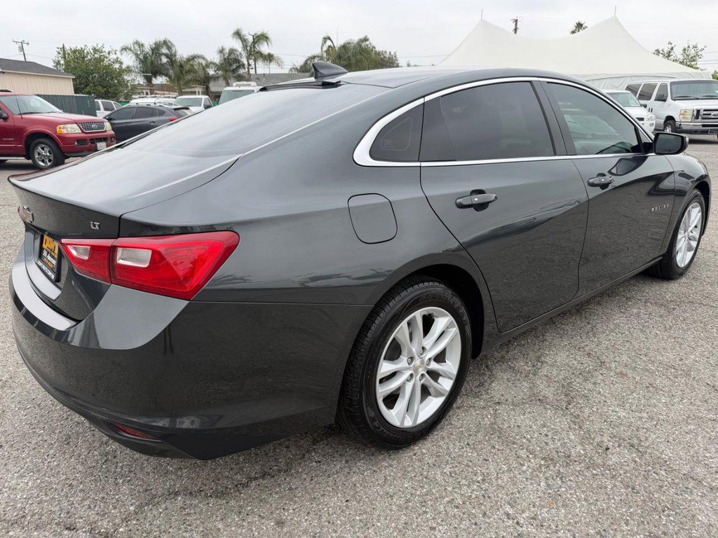 Used 2018 Chevrolet Malibu LT FWD image 6