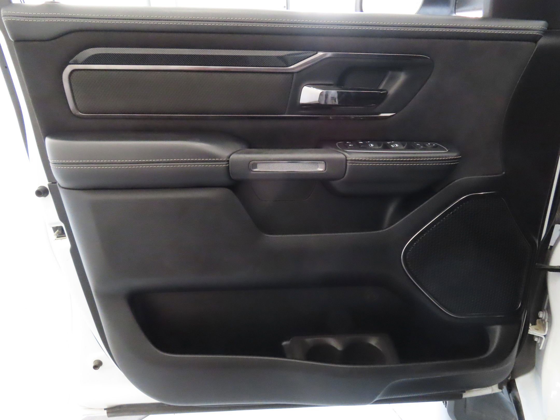 Used 2022 RAM 1500 TRX w/ TRX Level 1 Equipment Group image 10