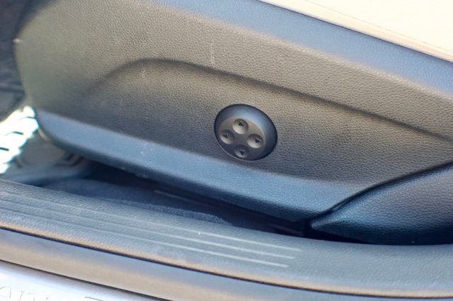 Used 2015 Mercedes-Benz C 300 4MATIC Sedan image 38