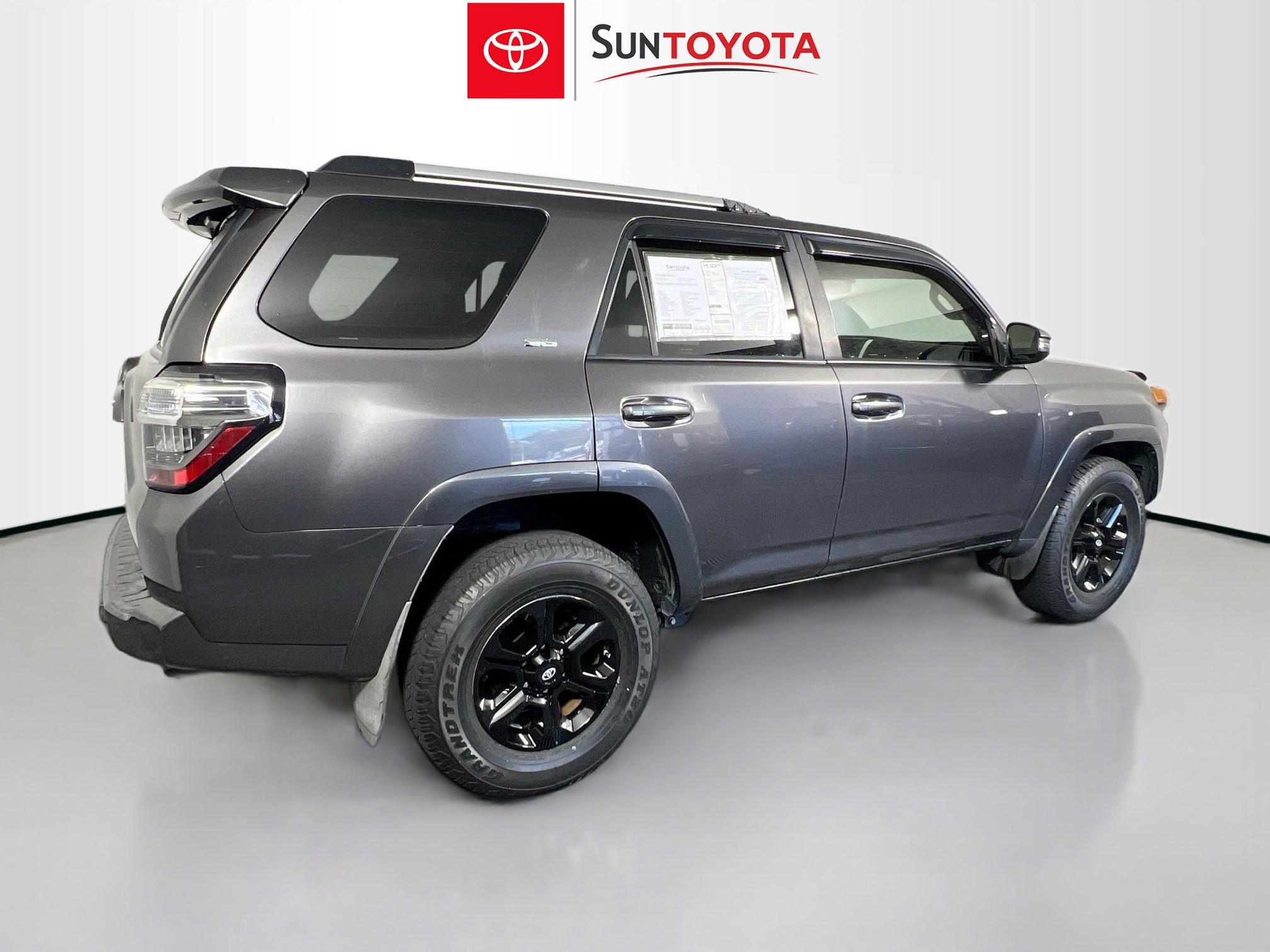Used 2016 Toyota 4Runner SR5 Premium image 4