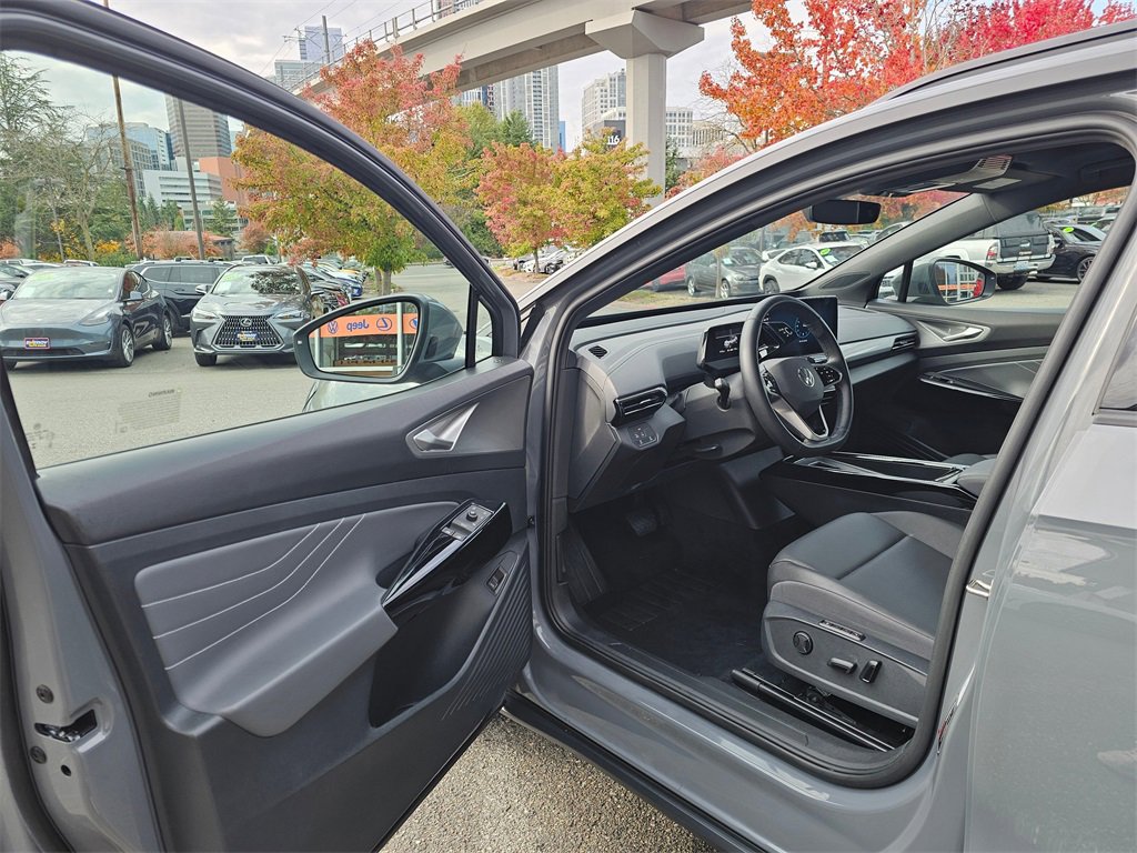 Used 2024 Volkswagen ID.4 S image 22
