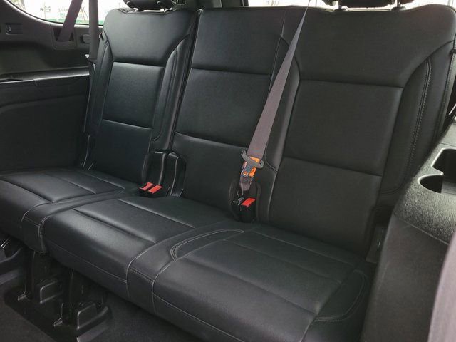 Used 2021 Chevrolet Suburban LT image 9