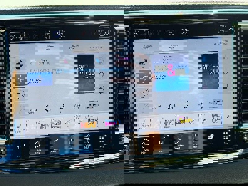 New 2026 Chrysler Voyager LX image 16