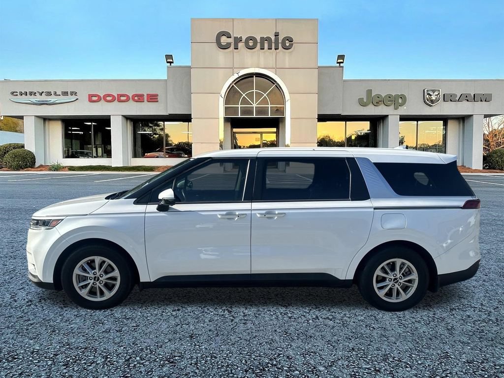 Used 2024 Kia Carnival LX FWD image 6