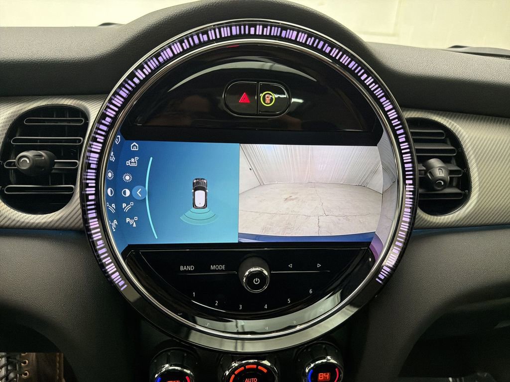 Certified 2024 MINI Cooper SE image 18