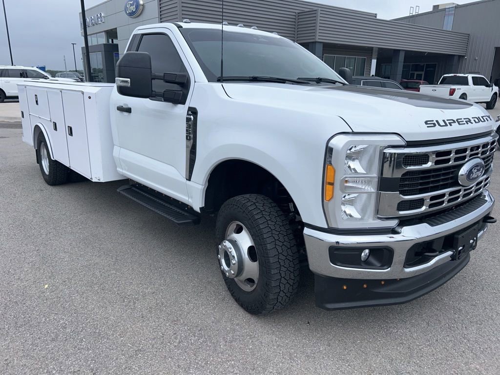 Used 2023 Ford F350 XL w/ XL Chrome Package AWD/4WD image 3