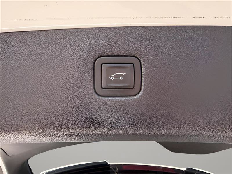 Used 2020 Chevrolet Blazer Premier w/ Driver Confidence II Package FWD image 42
