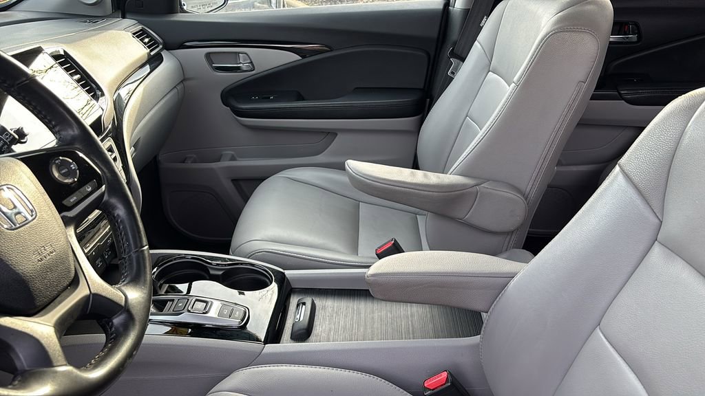 Used 2019 Honda Pilot Touring image 24