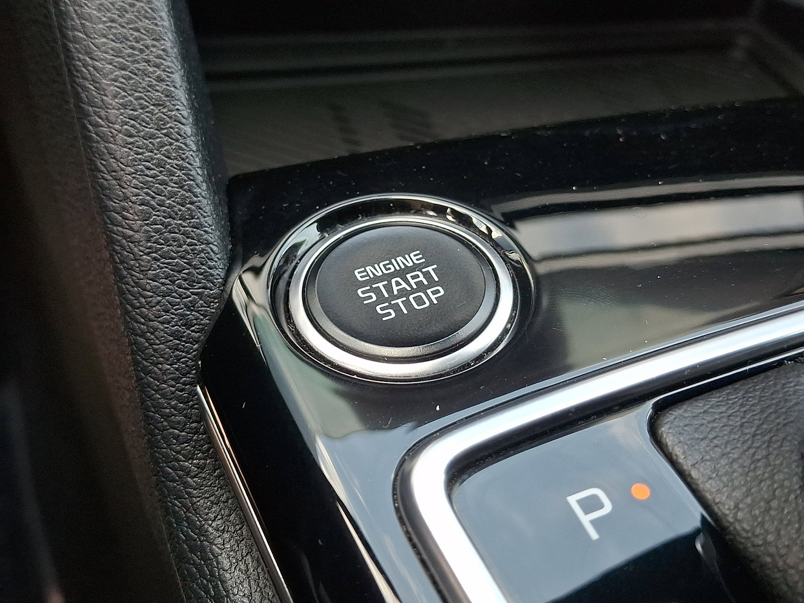 Used 2023 Kia Sportage SX image 25