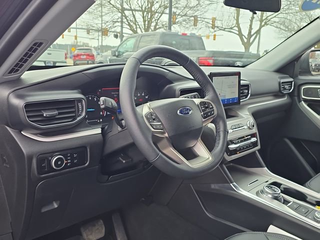 Certified 2024 Ford Explorer XLT w/ Equipment Group 202A image 15