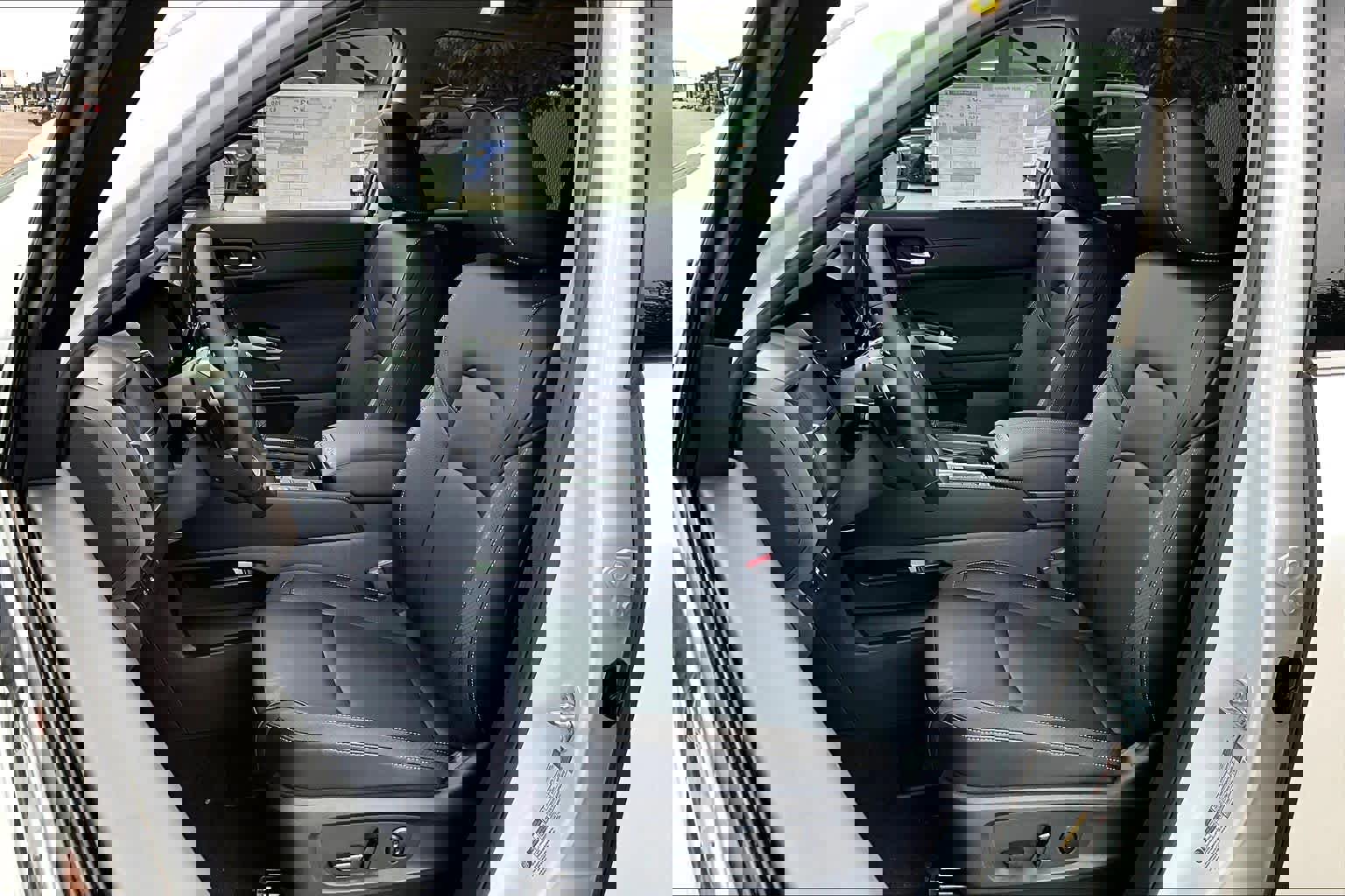 New 2026 Nissan Pathfinder SL image 15