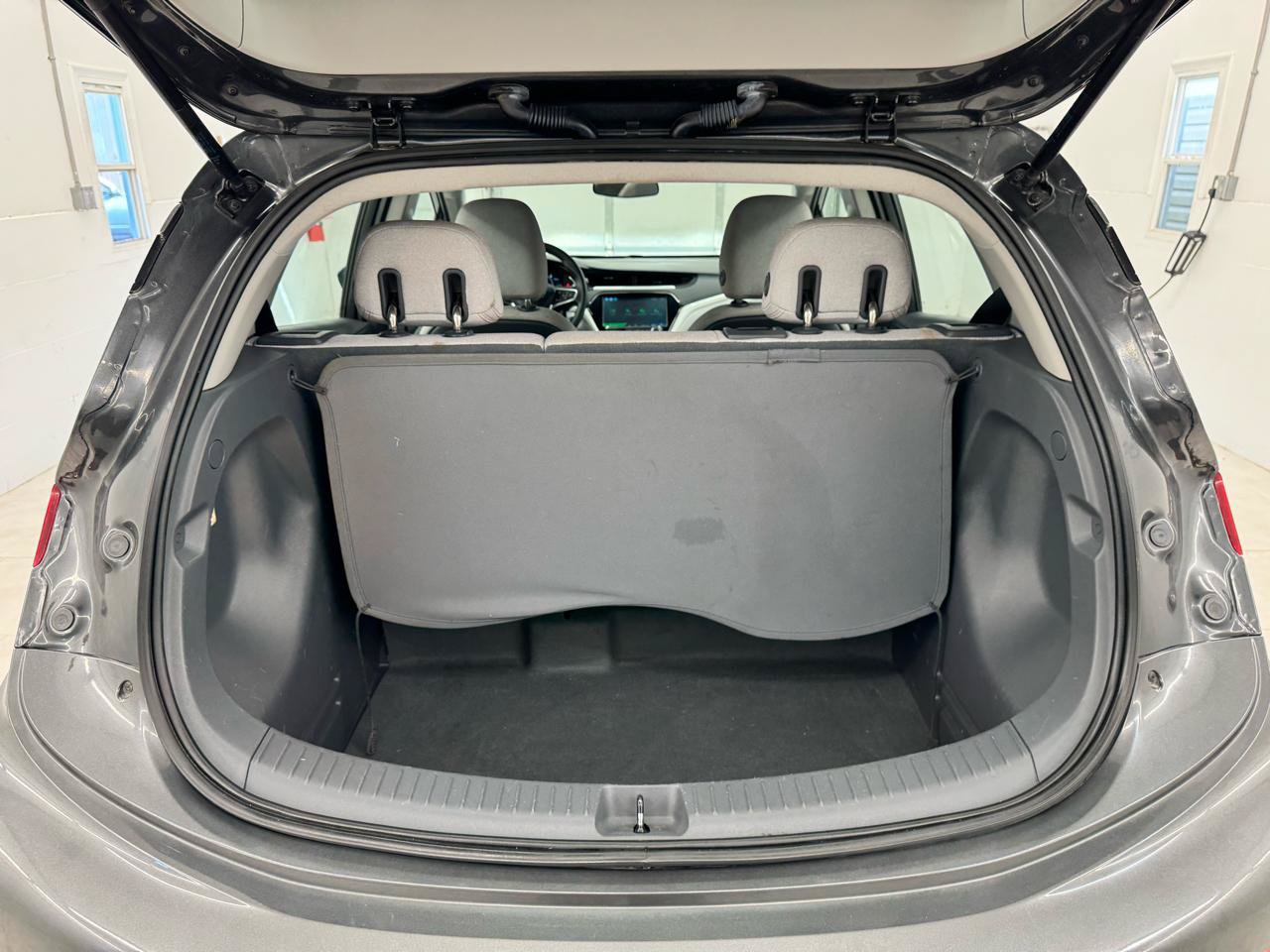Used 2018 Chevrolet Bolt LT FWD image 7