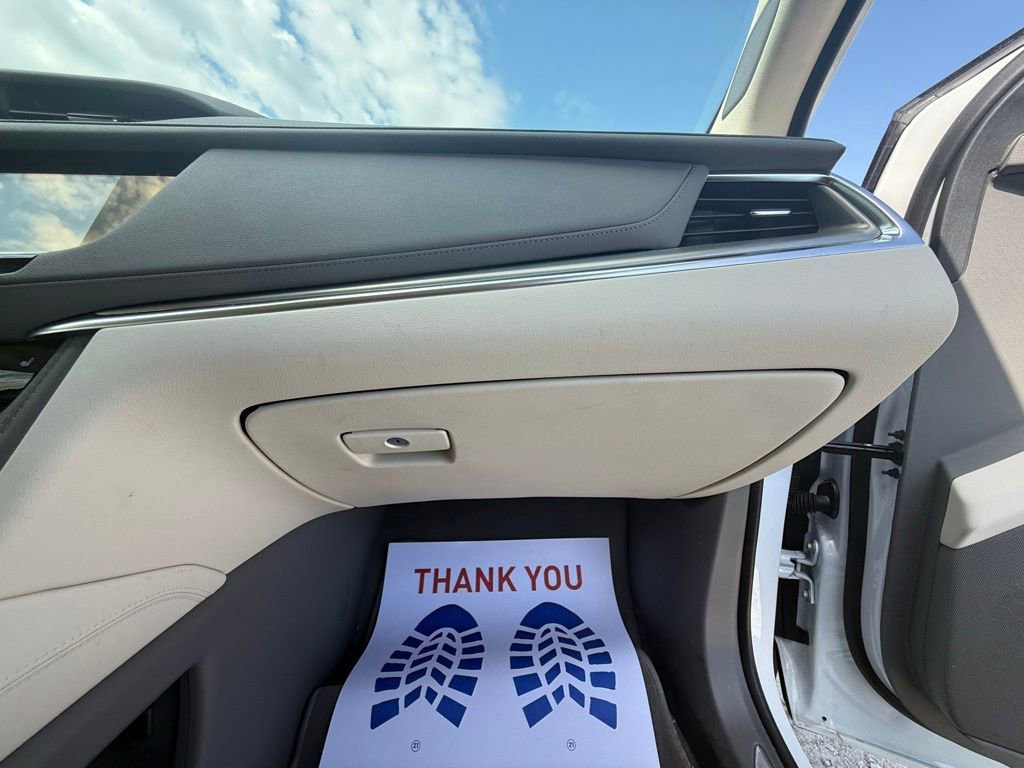 Certified 2024 Cadillac XT5 Premium Luxury w/ Technology Package AWD/4WD image 30