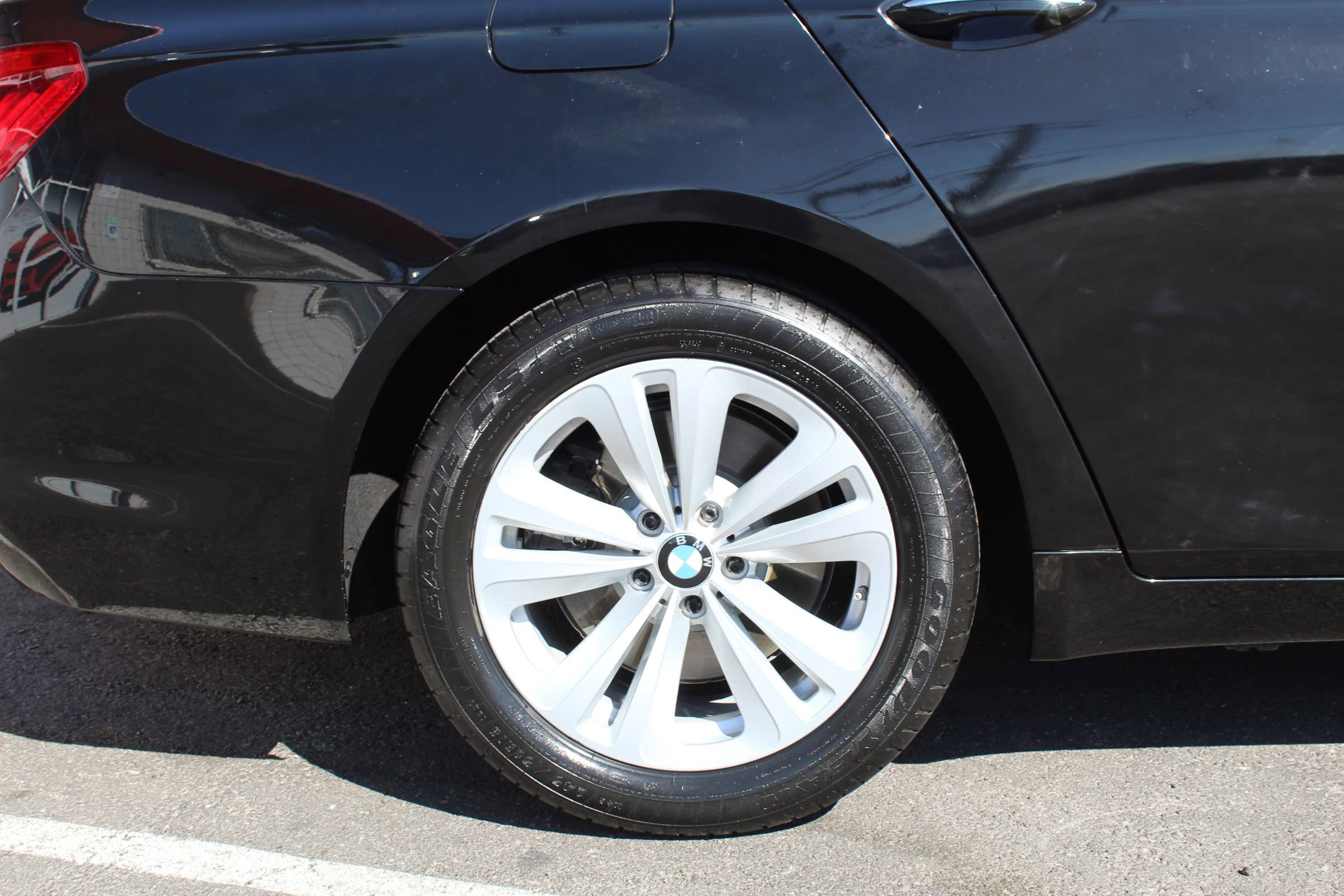 Used 2015 BMW 740Li RWD image 28