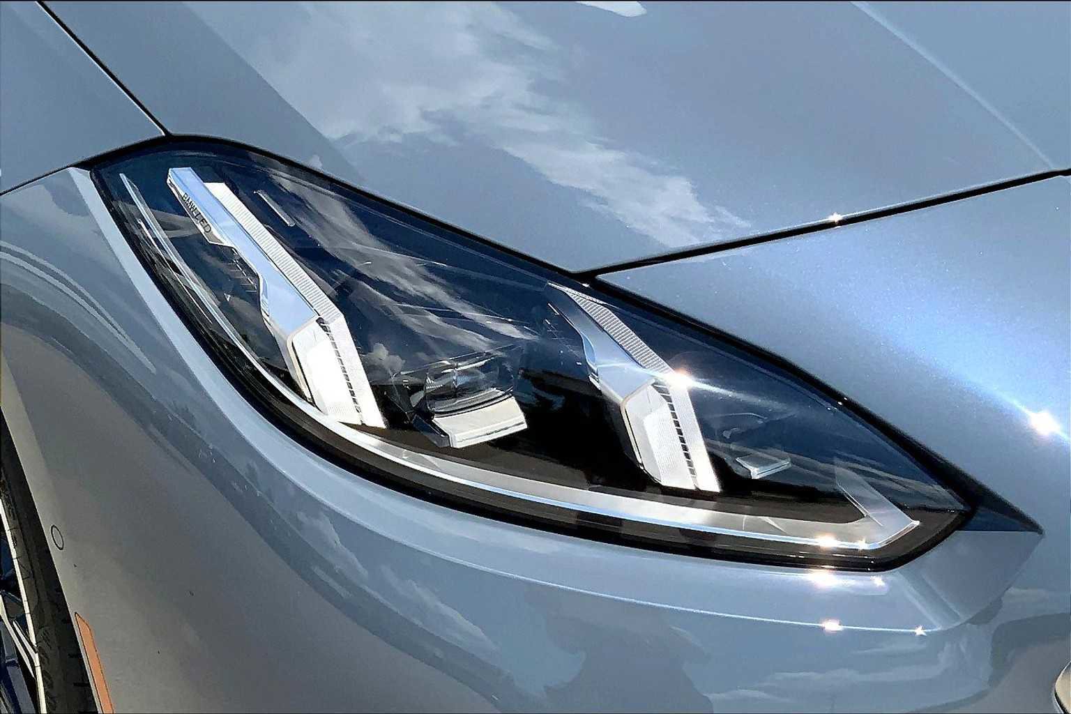 New 2025 BMW 228i xDrive AWD/4WD image 13