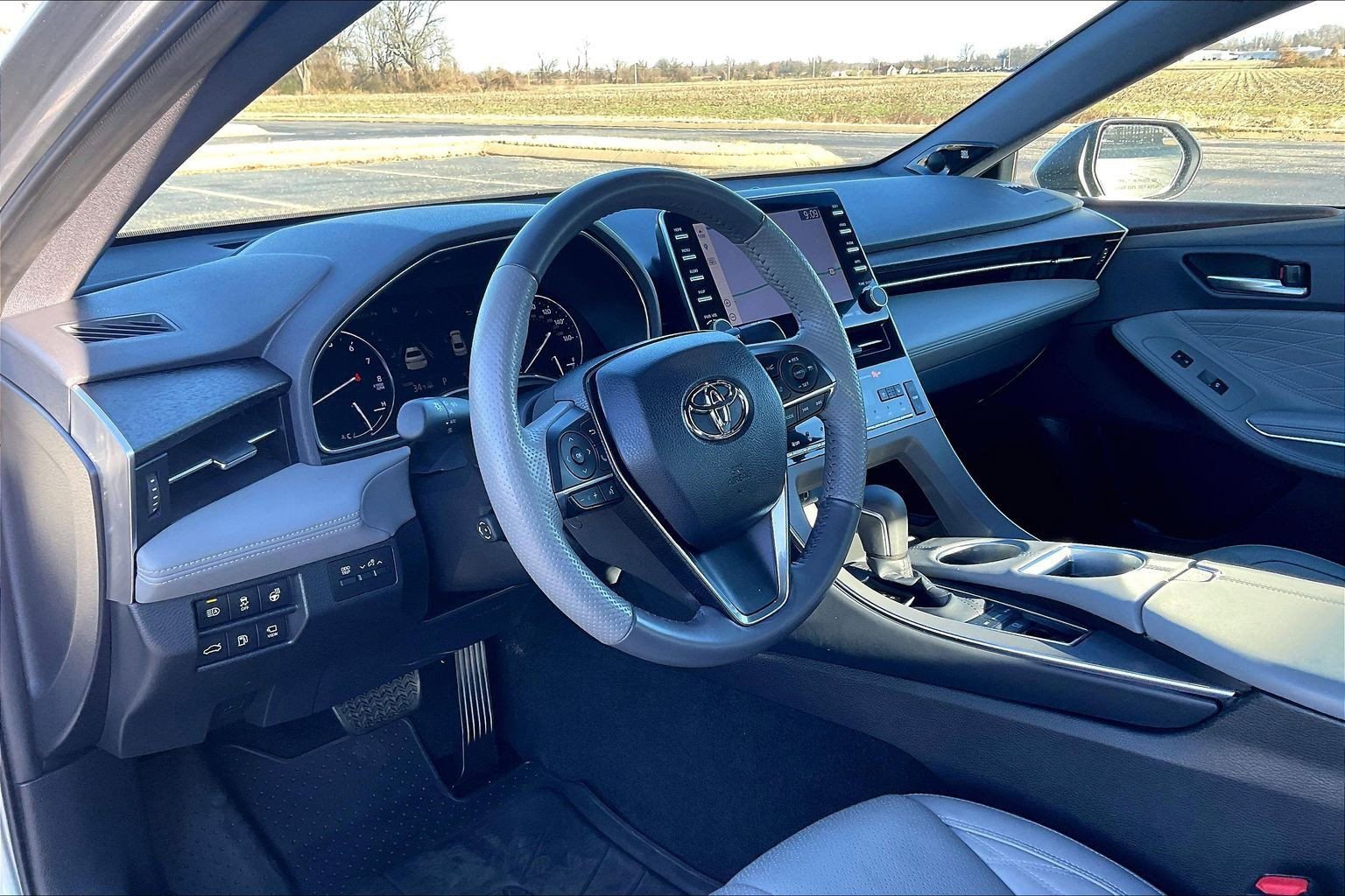 Used 2019 Toyota Avalon Limited w/ Advanced Safety Package image 15