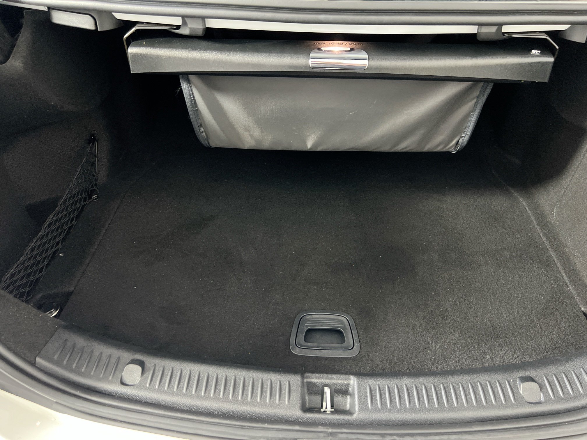Used 2019 Mercedes-Benz E 300 4MATIC image 27