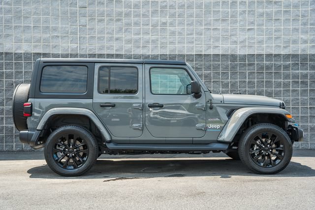 Used 2023 Jeep Wrangler Unlimited Sahara w/ Cold Weather Group AWD/4WD image 4