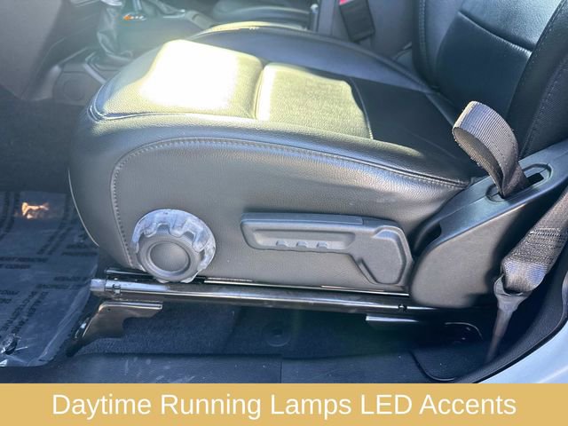 Used 2023 Jeep Wrangler Altitude image 24