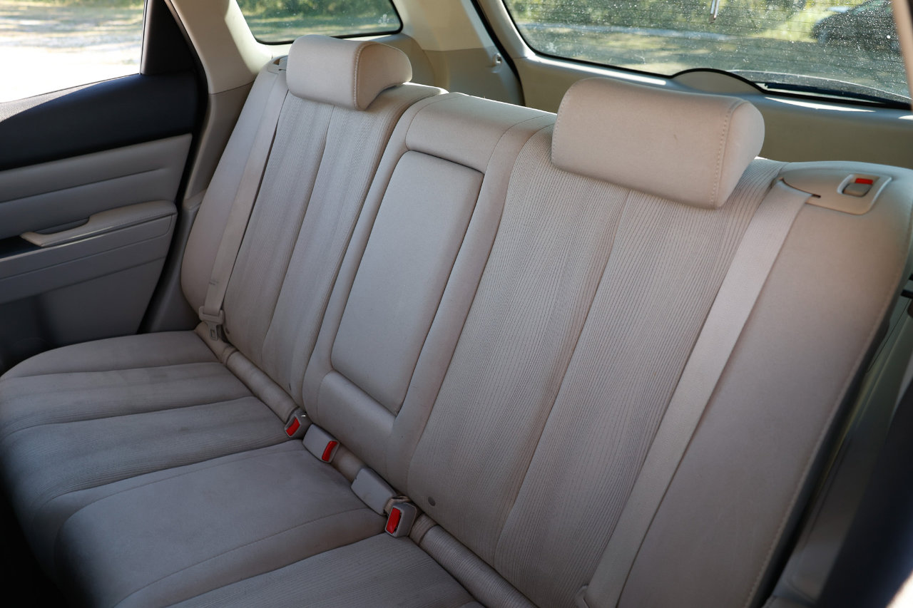 Used 2010 MAZDA CX-7 i Sport w/ Convenience Pkg image 8