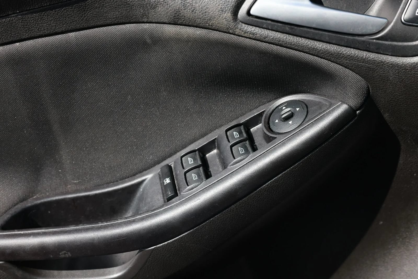Used 2016 Ford Focus SE FWD image 42