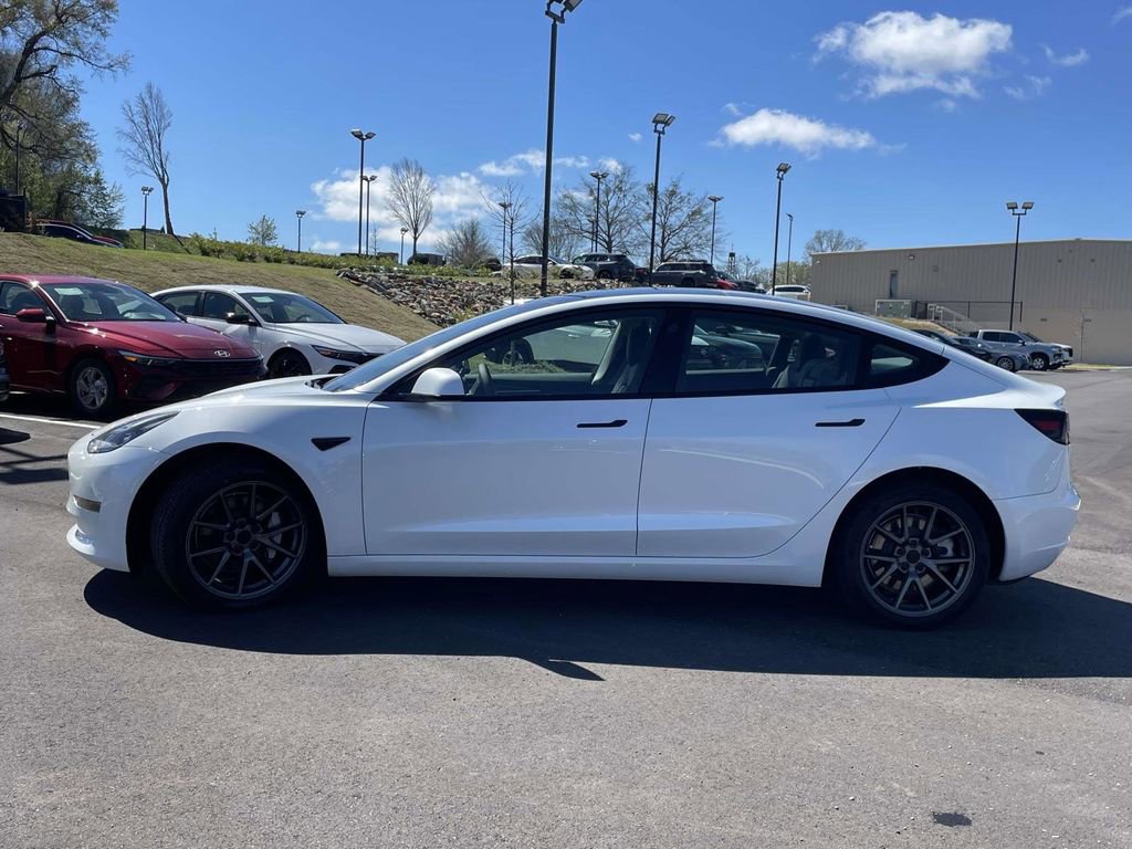 Used 2023 Tesla Model 3 Standard Range image 6