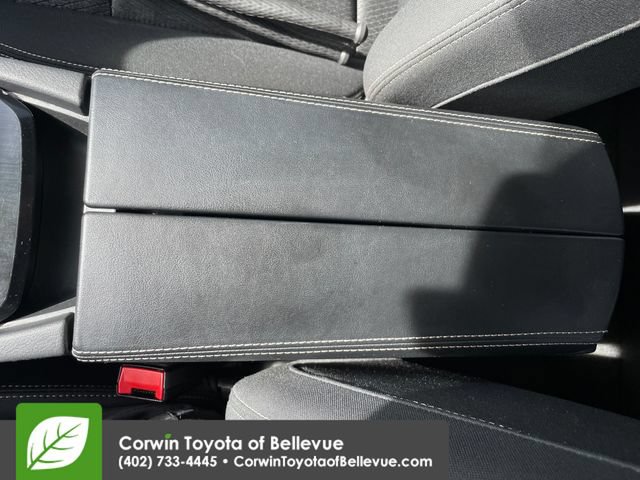 Used 2024 Nissan Rogue SV FWD image 15