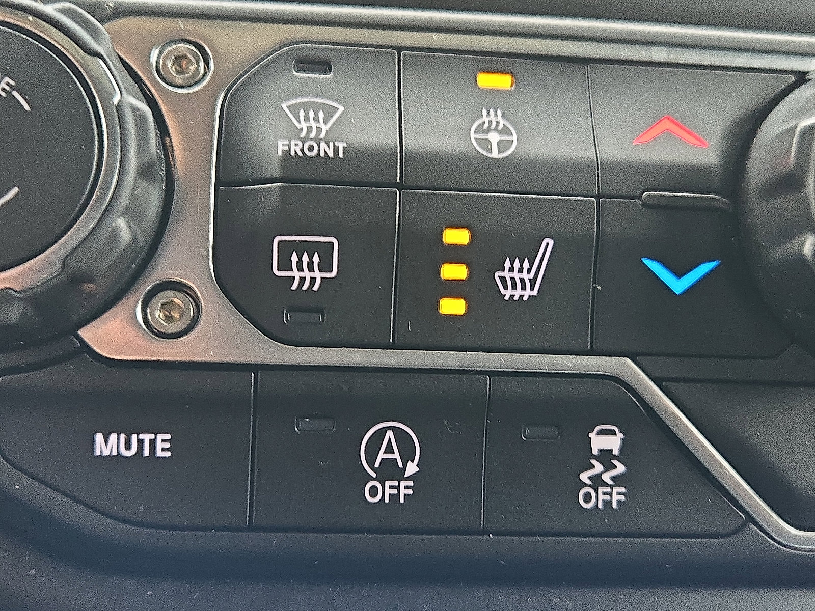 Used 2022 Jeep Wrangler Unlimited Sahara image 24