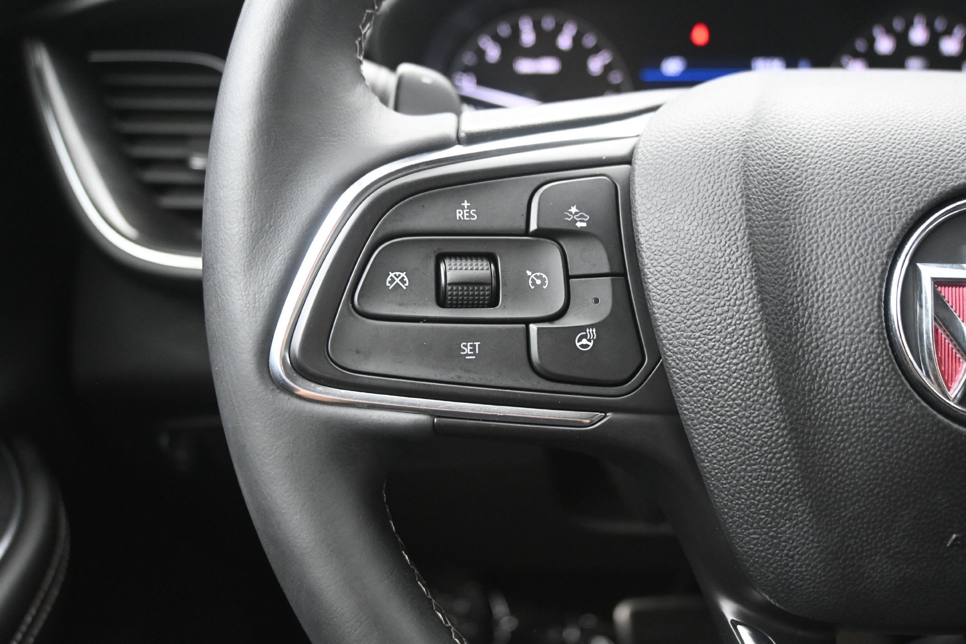 Used 2023 Buick Envision Preferred w/ Sport Touring Package AWD/4WD image 24