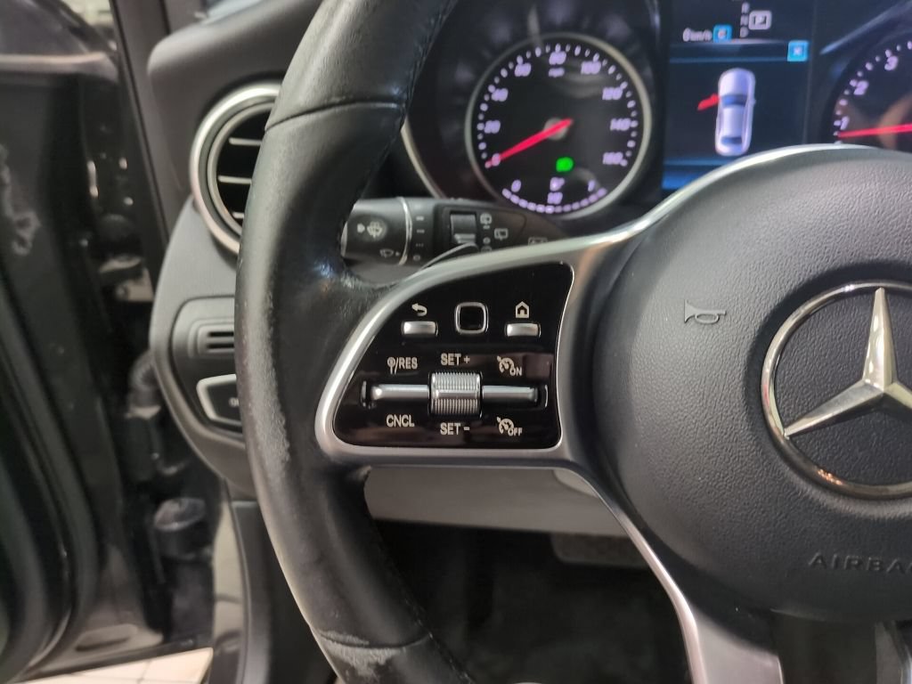 Used 2020 Mercedes-Benz GLC 300 4MATIC image 30