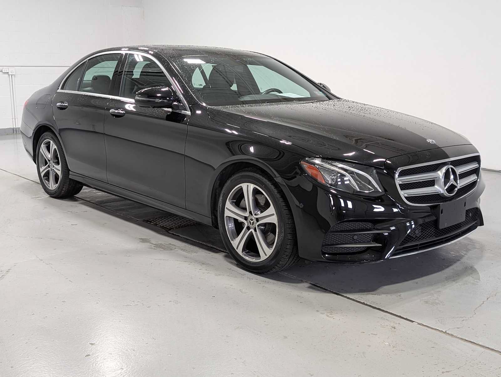 Certified 2019 Mercedes-Benz E 300 4MATIC image 6