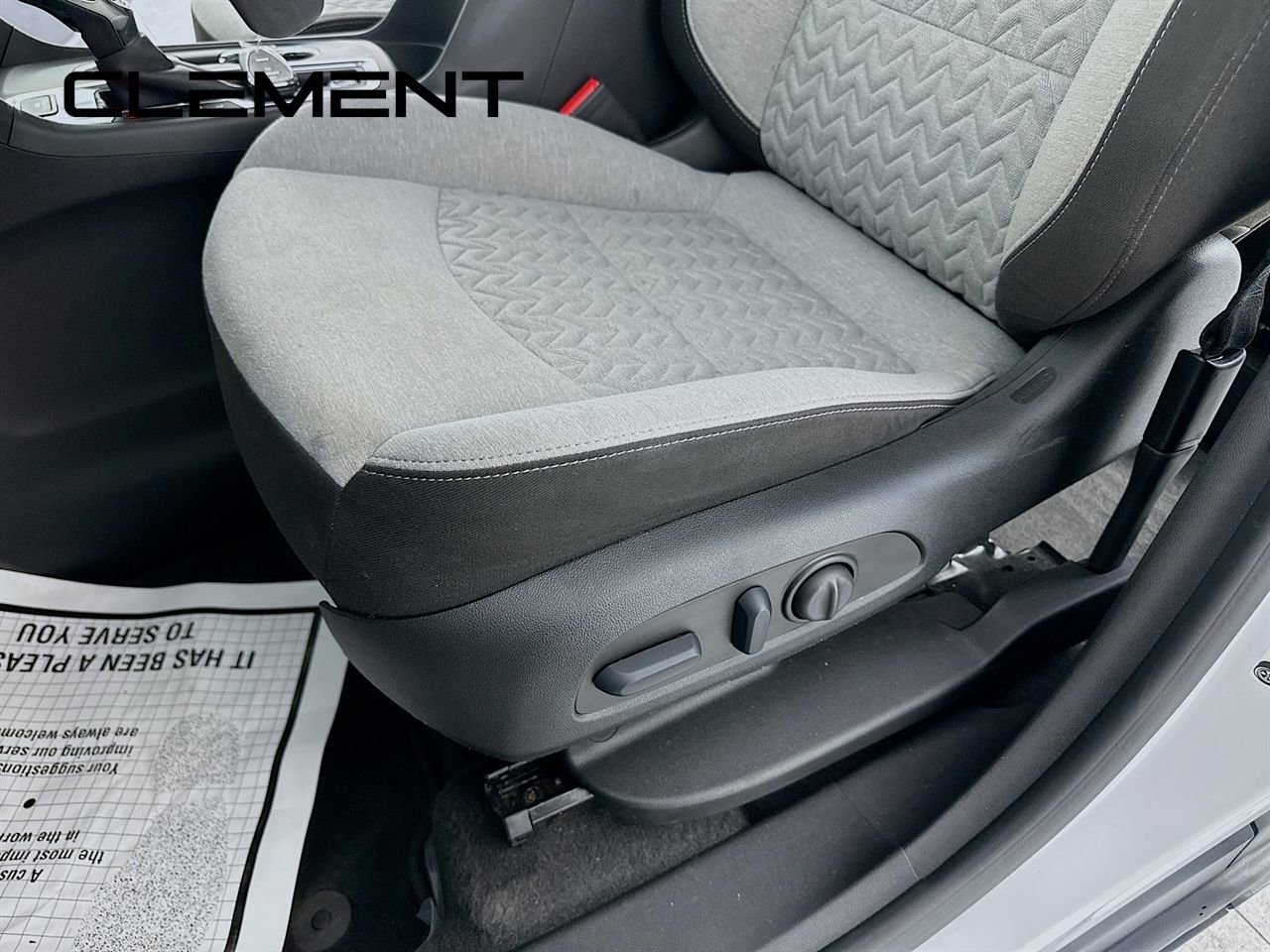 Used 2023 Chevrolet Equinox LT AWD/4WD image 27