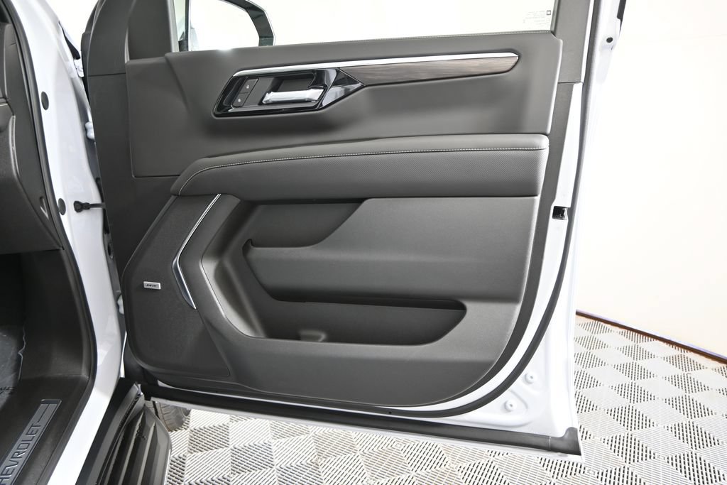 New 2026 Chevrolet Tahoe Premier AWD/4WD image 12