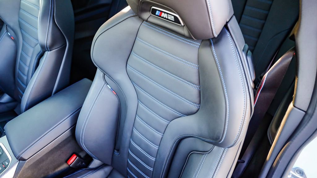 Used 2025 BMW M2 image 30