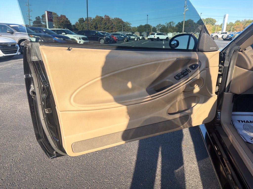 Used 2004 Ford Mustang GT RWD image 11
